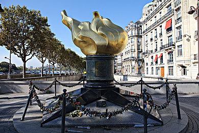 厂商将为大热RPG《光与影：33号远征队》推出收藏版